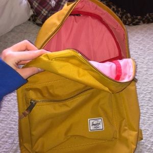 COPY - Herschel supply co. Back pack